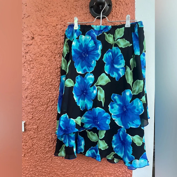 Women’s R&M Richards Hawaiian Floral Layered Midi Skirt Size 16 Black Green Blue - Picture 1 of 4